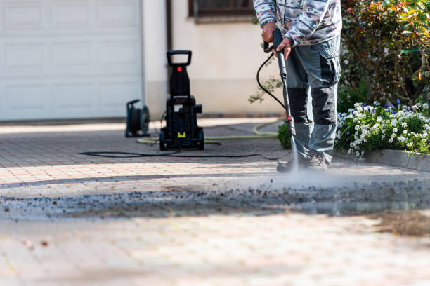 Best Garage Pressure Washing  in Loretto, PA